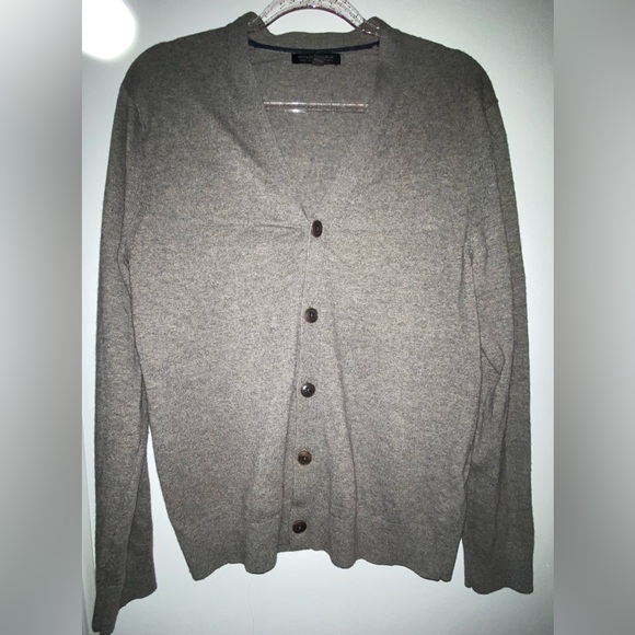 Banana Republic Dark Silver Gray Cardigan Sweater Size M Medium Italian Yarn - Picture 1 of 9